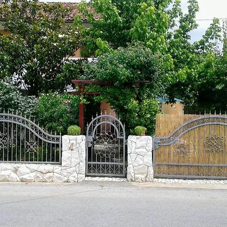 Vrljika,with Private Pool,bikes,garage Imotski