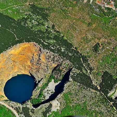 Lägenhet Vrljika,with Private Pool,bikes,garage Imotski