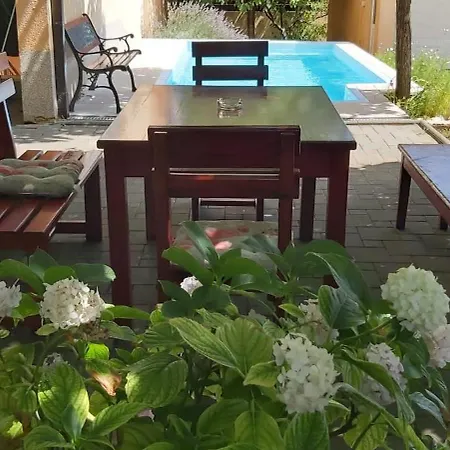 Apartment Vrljika,with Private Pool,bikes,garage Imotski
