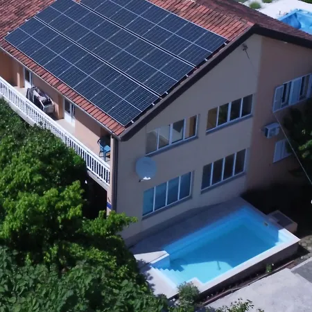 Apartment Vrljika,with Private Pool,bikes,garage *