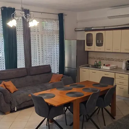 Vrljika,with Private Pool,bikes,garage * Імотскі