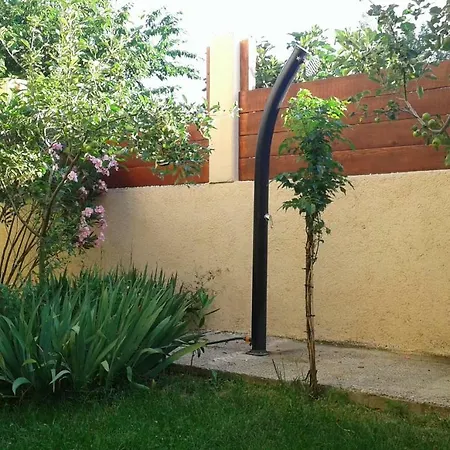 Apartment Vrljika,with Private Pool,bikes,garage